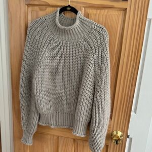 H&M Gray Turtleneck Sweater